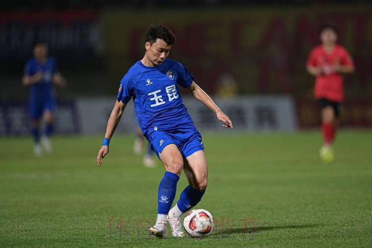 2019中甲联赛第十五轮：陕西客场轻取四川，10人新疆任意球绝杀永昌